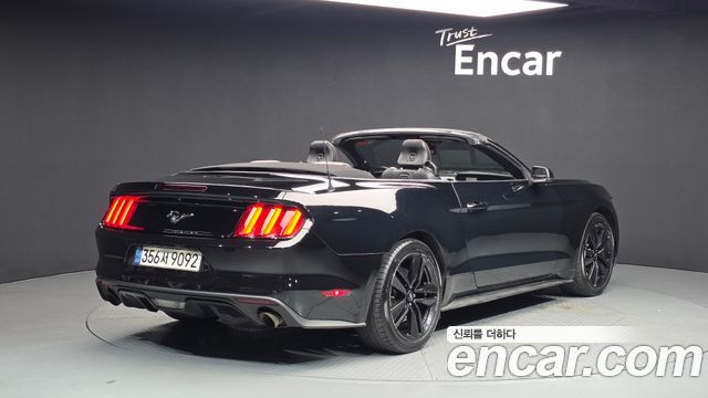 Ford Mustang Convertible — пробег 147 768 км — фото 2 из 5