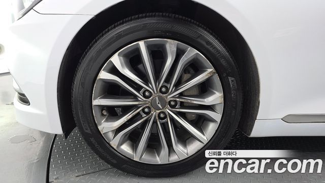 Hyundai Genesis из Кореи Encar