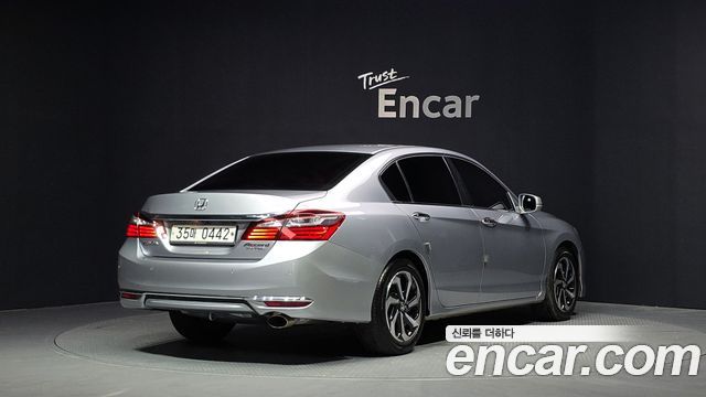 Honda Accord из Кореи Encar