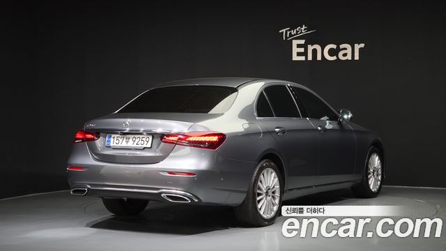 Mercedes-Benz E-Class из Кореи Encar