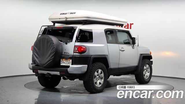 Toyota FJ Cruiser 4WD V6 — пробег 262 363 км