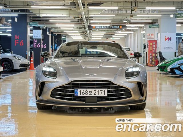 Astonmartin Vantage 4.0 V8 Coupe — пробег 1 100 км
