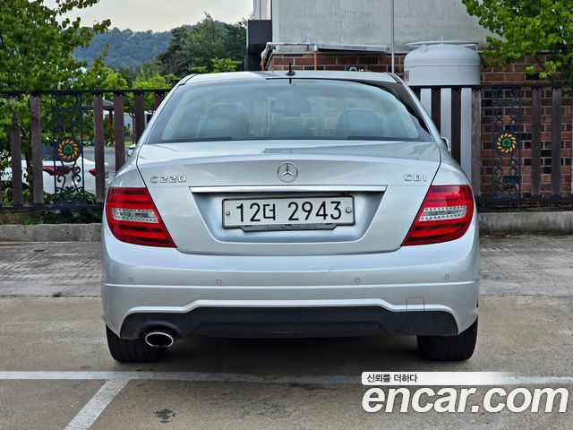 Mercedes-Benz C-Class из Кореи Encar