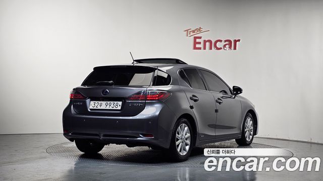 Lexus CT200h 1.8 Compact Trendy ZWA10 — пробег 112963 км