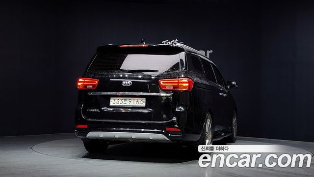 Kia Carnival из Кореи Encar