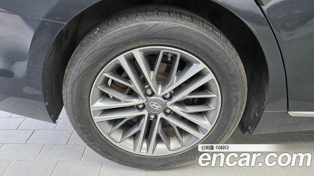 Hyundai Grandeur из Кореи Encar
