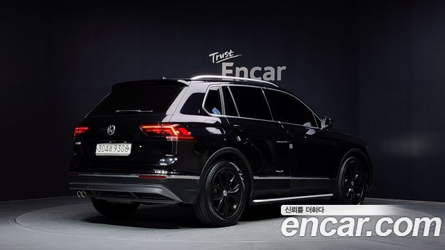Volkswagen Tiguan 2.0 TDI Premium — пробег 106 586 км — фото 2 из 5