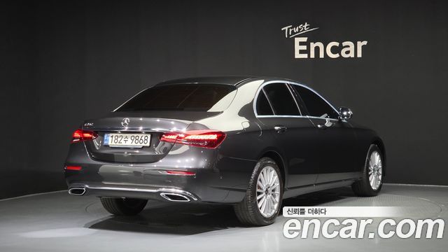 Mercedes-Benz E-Class из Кореи Encar