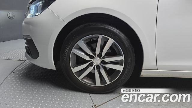 Peugeot 308 1.5 BlueHDi Allure — пробег 85 806 км