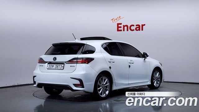 Lexus CT200h 1.8 Compact Trendy ZWA10 — пробег 190721 км