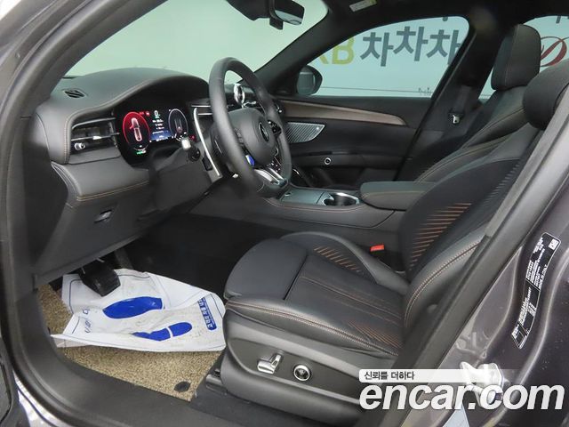 Maserati Grecale AWD Folgore — пробег 4 740 км — фото 5 из 5