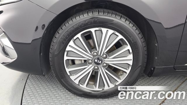 Kia K7 из Кореи Encar