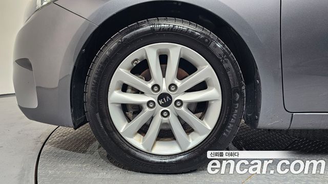 Kia K3 из Кореи Encar