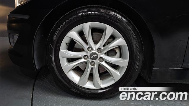 Hyundai Genesis из Кореи Encar