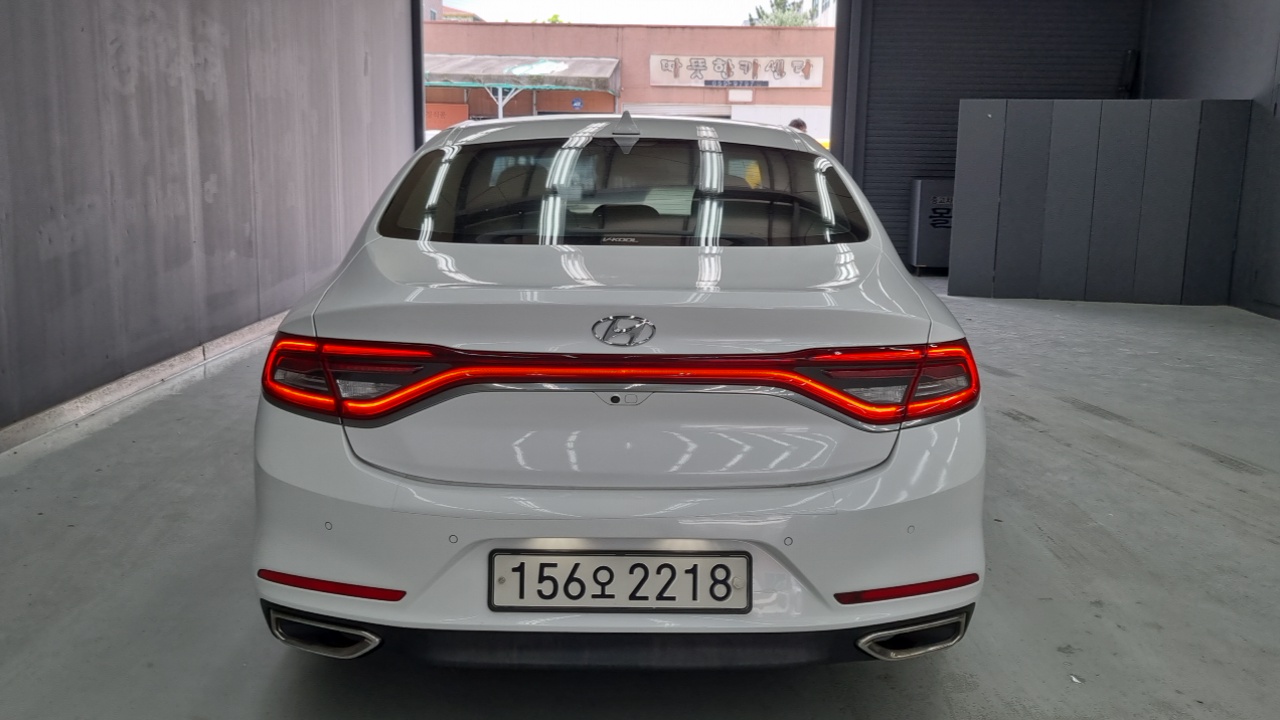 Hyundai Grandeur из Кореи Encar