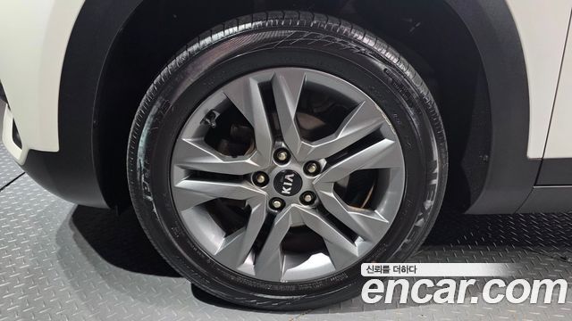 Kia Seltos из Кореи Encar