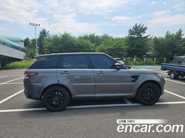 Land Rover Range Rover Sport 5.0 SVR — пробег 115 000 км — фото 4 из 5