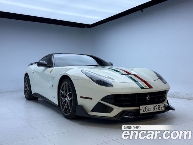 Ferrari F12 Berlinetta из Кореи Encar