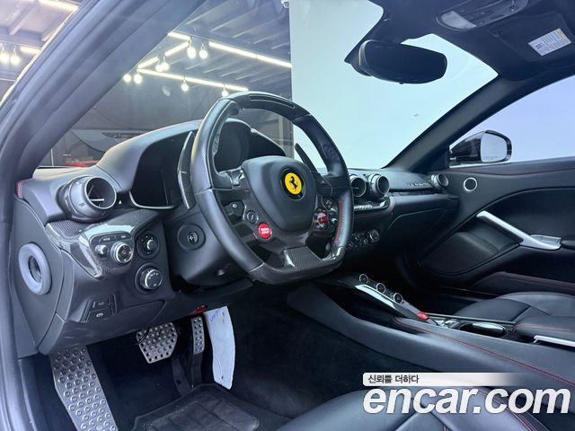 Ferrari F12 Berlinetta из Кореи Encar