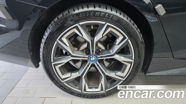 BMW i4 из Кореи Encar