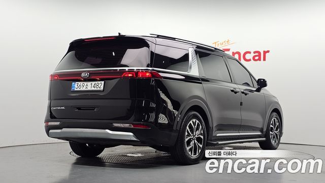 Kia Carnival из Кореи Encar