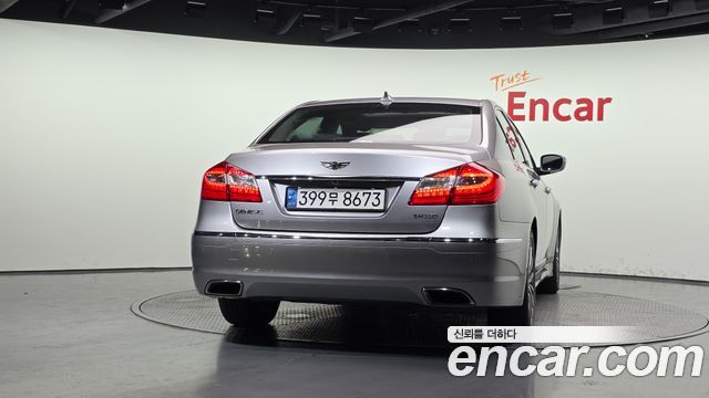 Hyundai Genesis из Кореи Encar