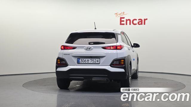 Hyundai Kona из Кореи Encar