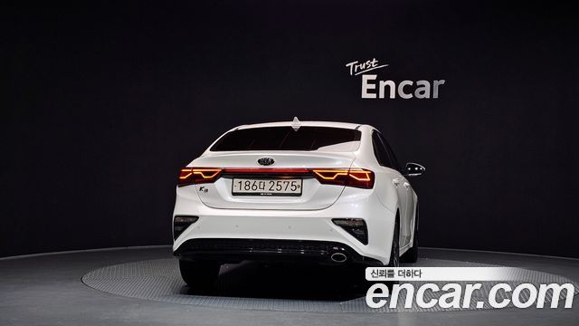 Kia K3 из Кореи Encar