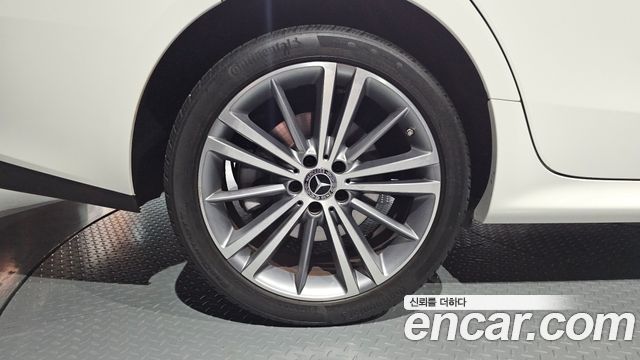 Mercedes-Benz CLS-Class из Кореи Encar