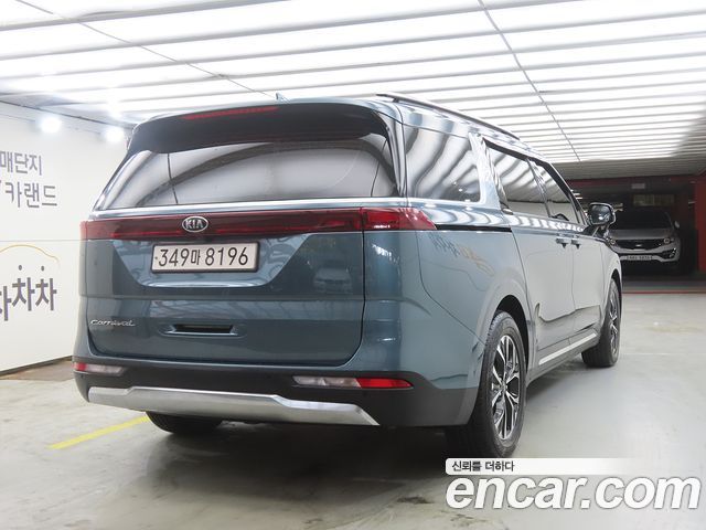 Kia Carnival из Кореи Encar