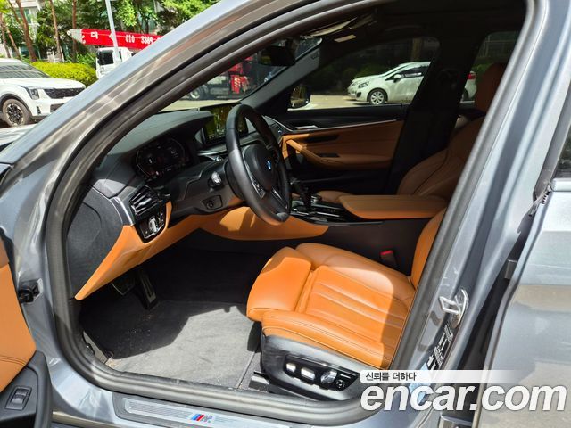 BMW 5-Series 520i M Sport — пробег 75065 км
