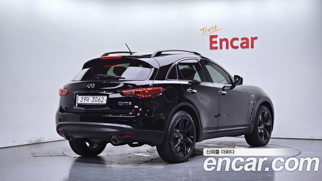 Infiniti QX70 3.7 AWD — пробег 117 816 км — фото 2 из 5