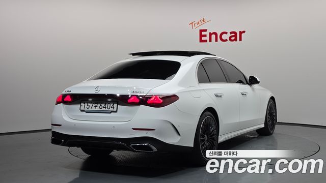 Mercedes-Benz E-Class из Кореи Encar