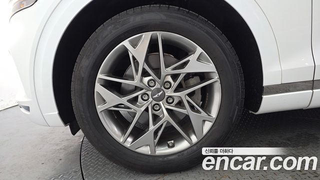 Genesis GV70 2.5T Gasoline 2WD — пробег 97060 км