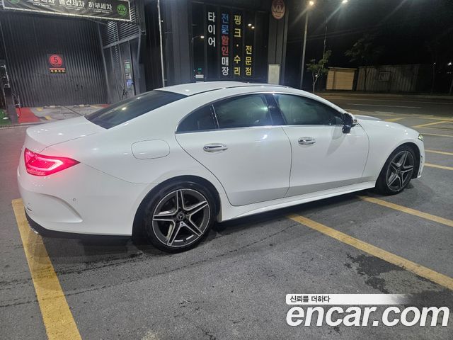 Mercedes-Benz CLS-Class CLS300d 4MATIC — пробег 138 000 км — фото 5 из 5
