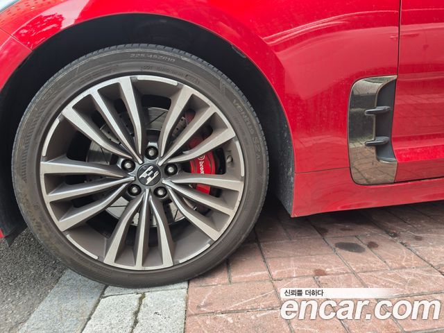 Kia Stinger из Кореи Encar