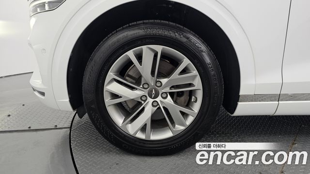 Genesis GV70 2.5T Gasoline AWD — пробег 102062 км
