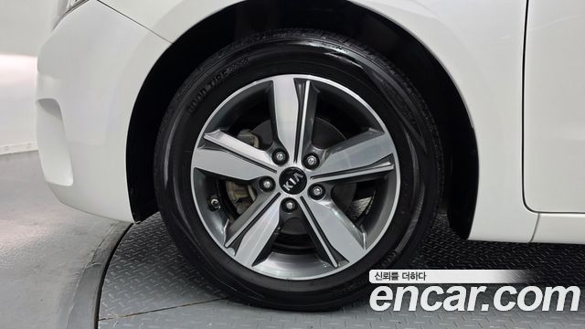 Kia K3 из Кореи Encar
