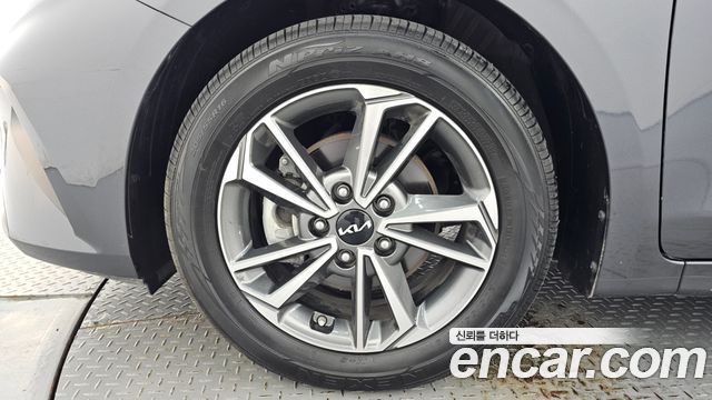 Kia K3 из Кореи Encar