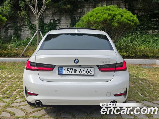 BMW 3-Series из Кореи Encar