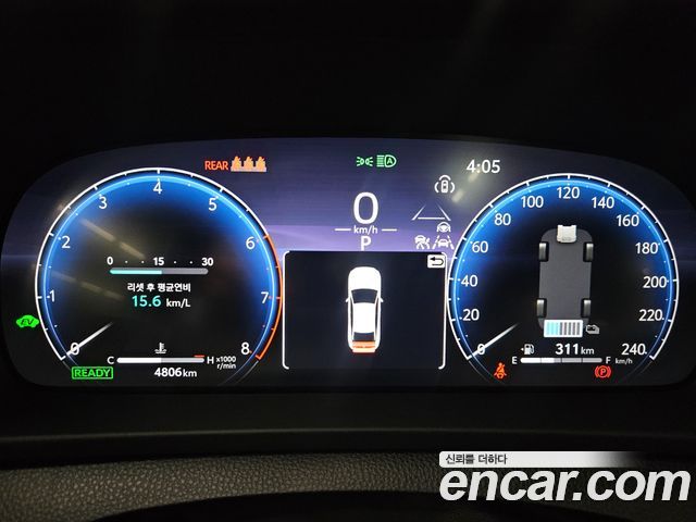 Toyota Crown 2.5 4WD Hybrid — пробег 4806 км