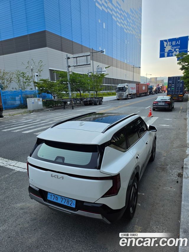 Kia EV5 Long Range 2WD Earth — пробег 1 100 км — фото 2 из 5