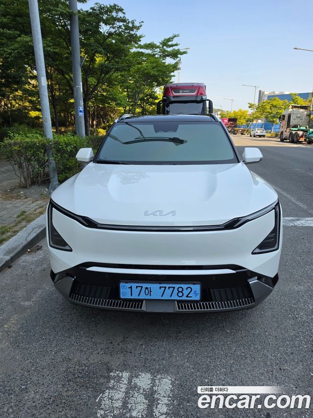 Kia EV5 Long Range 2WD Earth — пробег 1 100 км — фото 3 из 5