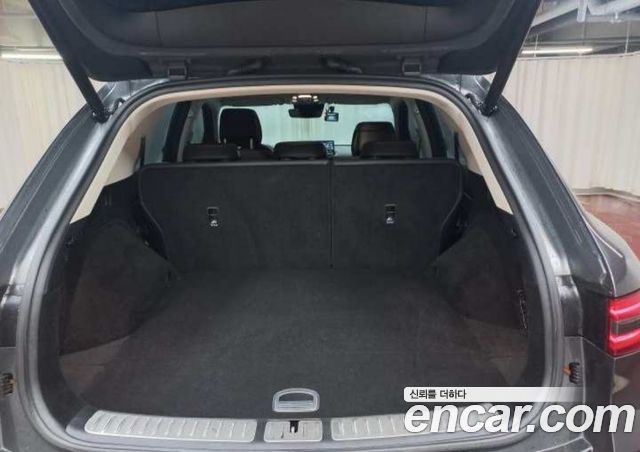 Genesis GV70 2.2 Diesel 2WD — пробег 50343 км