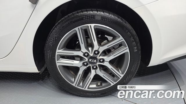 Kia K3 из Кореи Encar