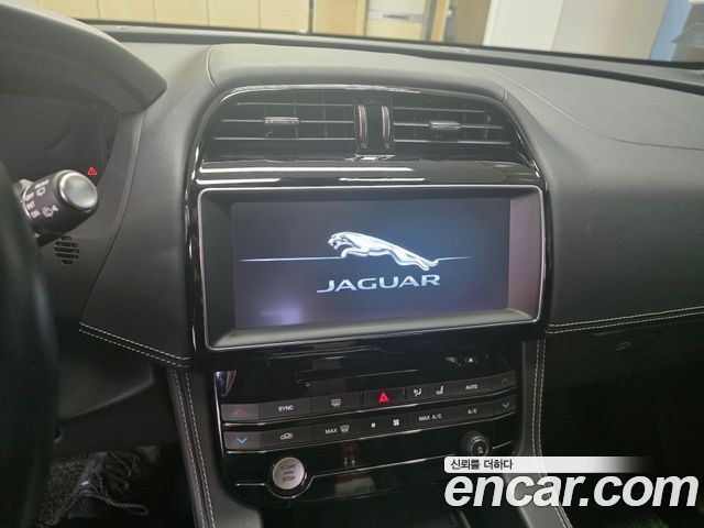 Jaguar F-PACE 35t R-Sport — пробег 113 000 км
