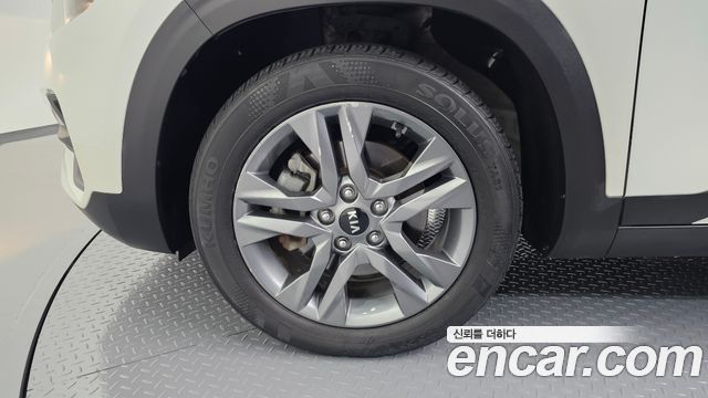 Kia Seltos из Кореи Encar