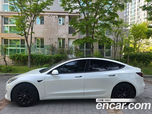 Tesla Model 3 Long Range AWD — пробег 65000 км