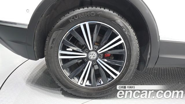 Volkswagen Tiguan из Кореи Encar