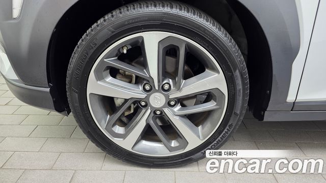 Hyundai Kona из Кореи Encar